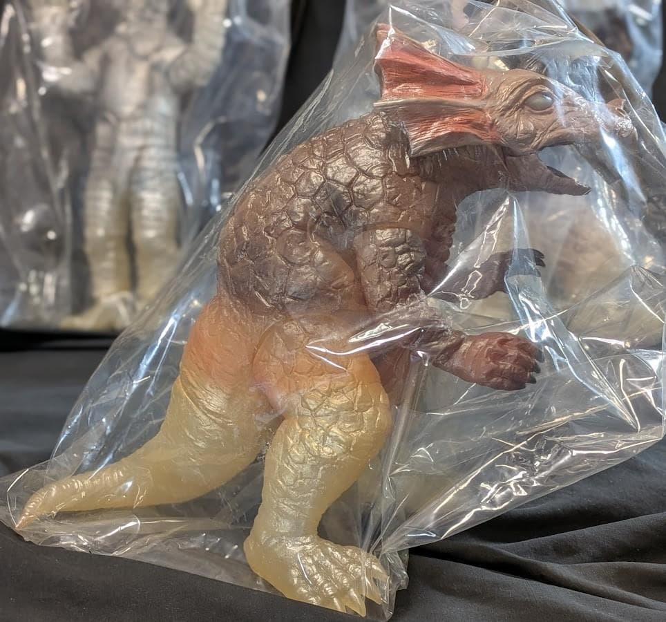 ミクラス「ウルトラセブン」カプセル怪獣（ＣＣＰ）ソフビフィギュア未開封