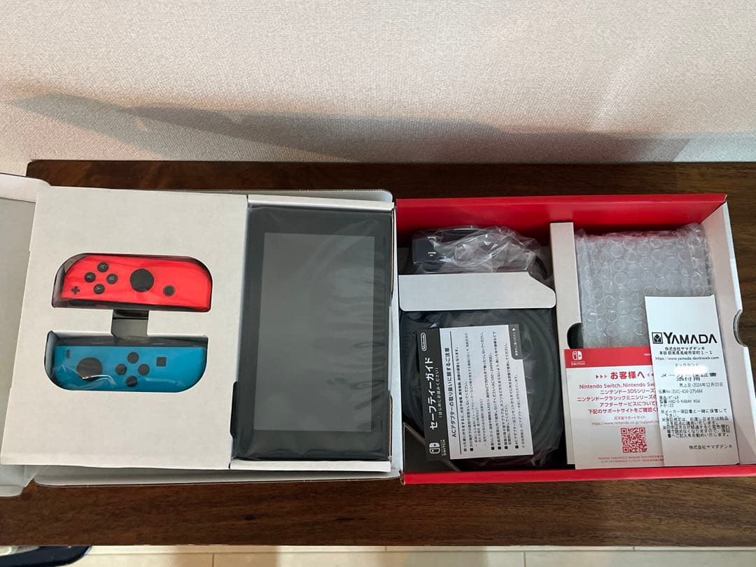 Nintendo Switch 本体 ネオンブルー/ネオンレッド