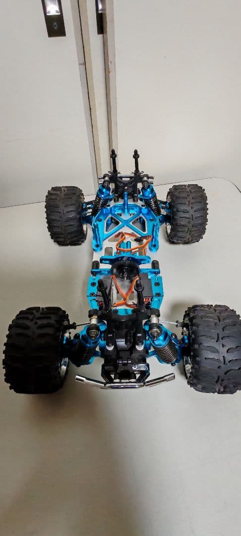 ☆team Losi／ミニＬＳＴ☆１／１８盆栽に☆部品取り２台セット✨