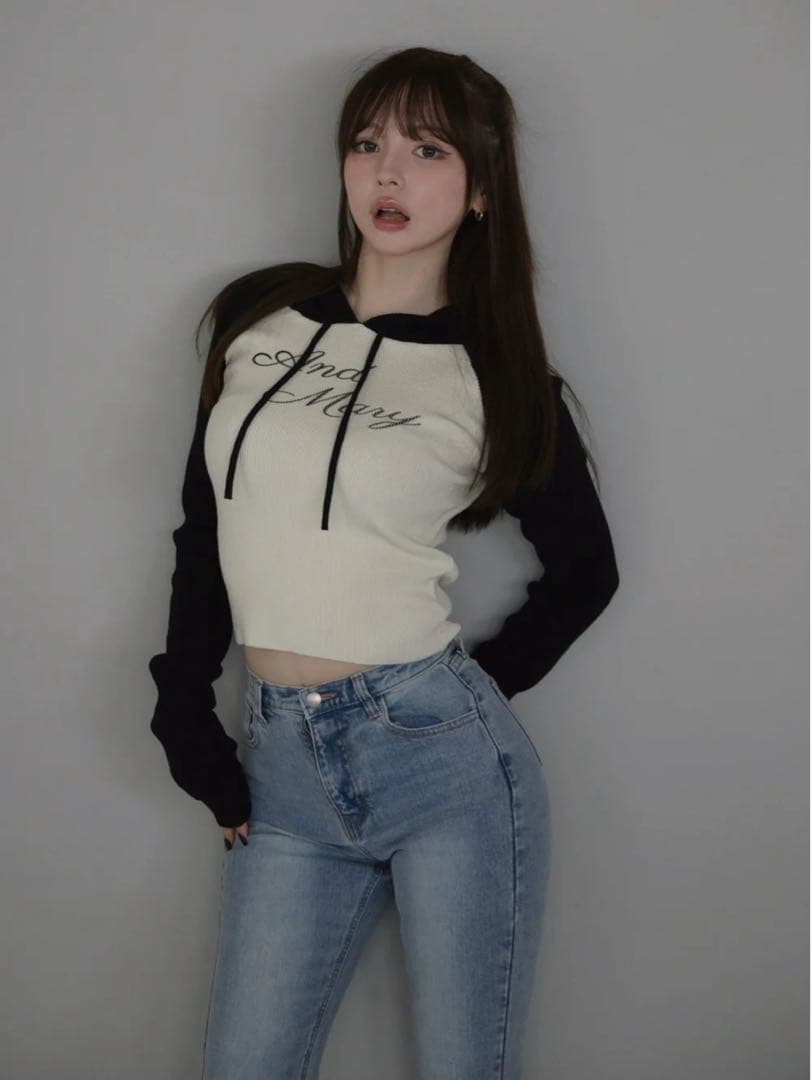 トップス Letter mary logo tops black