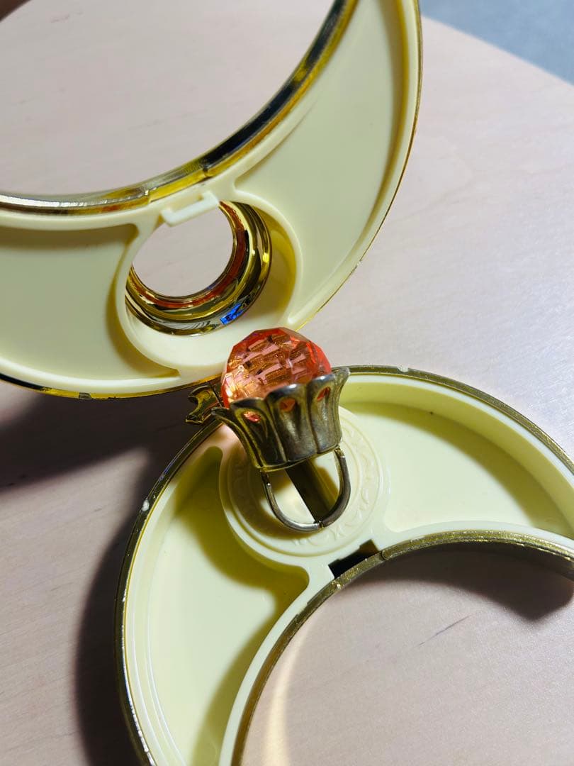 【希少/当時物】セーラームーン 幻の銀水晶 指輪付き バンダイ