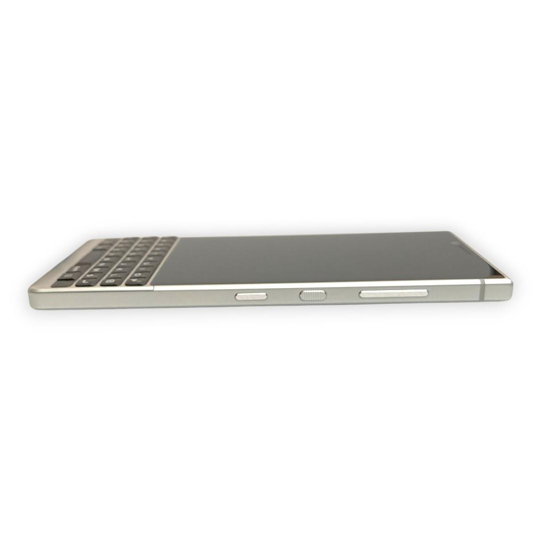 Blackberry key2 BBF100-8 DualSIM SIMフリー