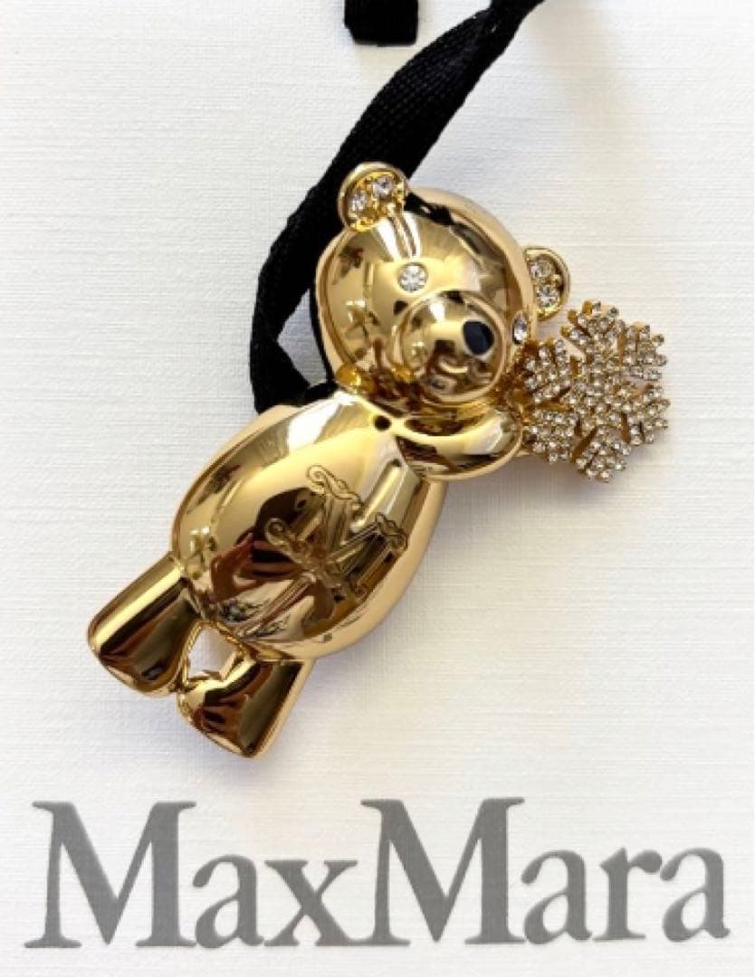 MaxMara クマ　ブローチ