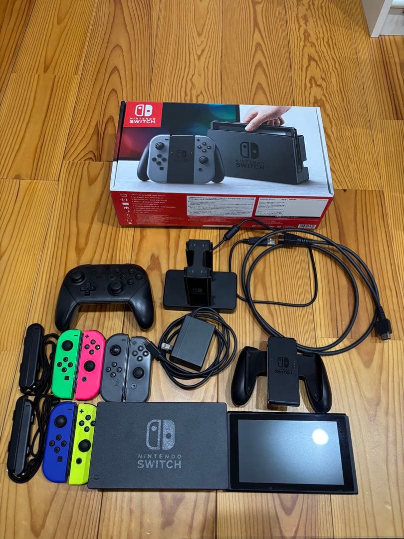 Nintendo Switch (初期型) 本体＋周辺機器セット
