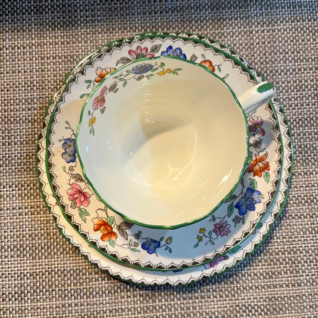spode チャイニーズローズ　トリオ4点、ミルクジャグ、シュガーボウル、大皿