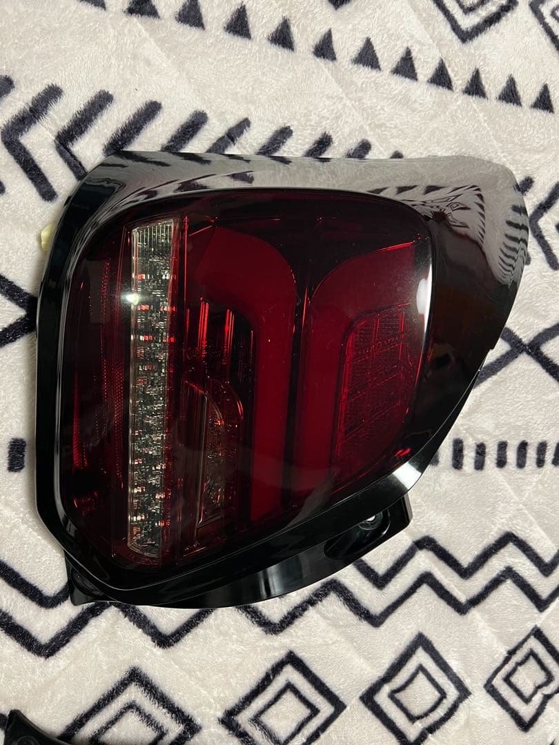 ZC33S アールズLEDシーケンシャル スモークテール