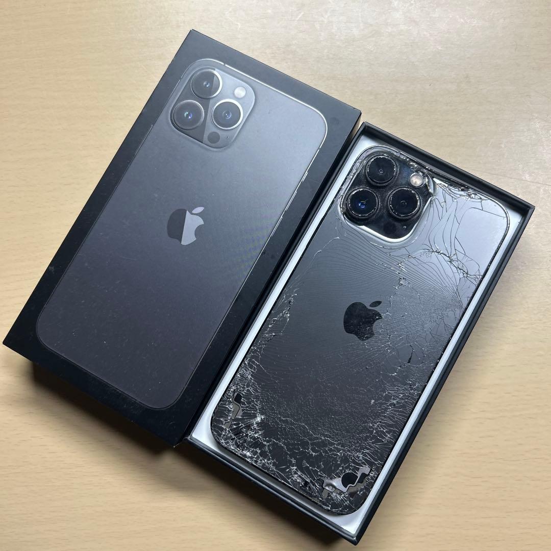 iPhone13 Pro Max 256GB SIMフリー　背面割れあり
