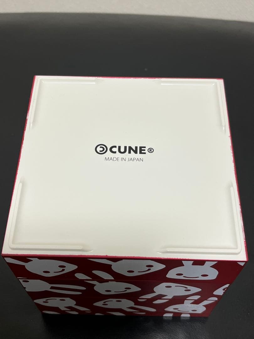 CUNE キューン　3段　重箱　希少　レア　レッド