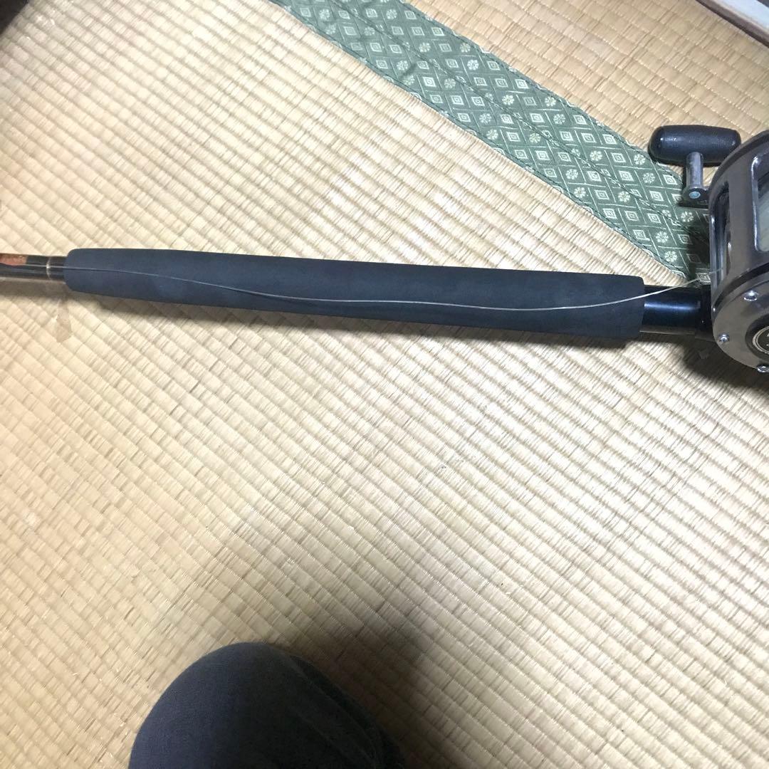 ベイトリール シルバー 金属製 右手用