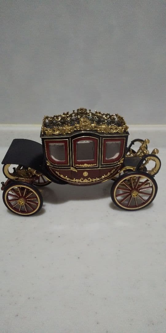 アンティーク昭和天皇馬車フィギュアロイヤルキングダム