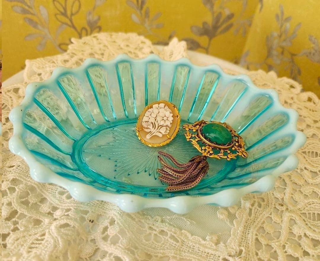 【★最終値下げ★】アンティークガラス　オパールセント　シリアルナンバーあり