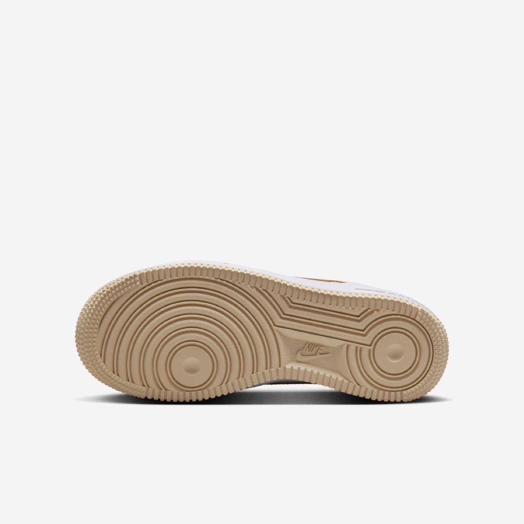 【新品24.5cm】NIKE｜エアフォース１GS｜ホワイト/ライトベージュ