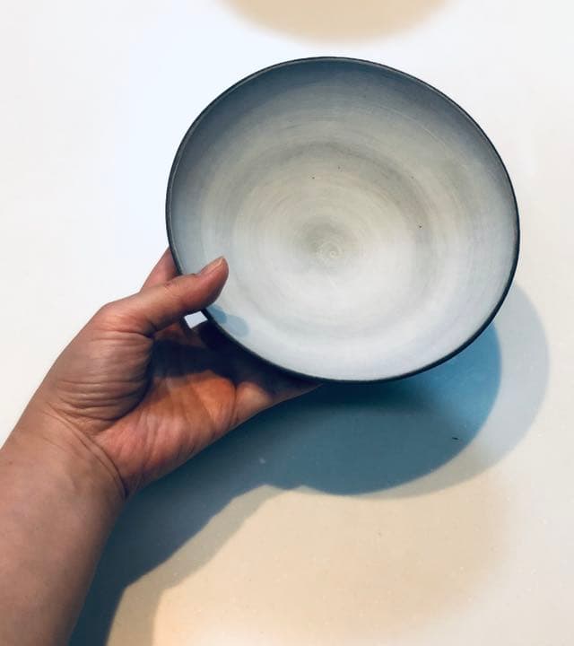 中皿　中鉢　濃いグレーxグレー系白　作家物