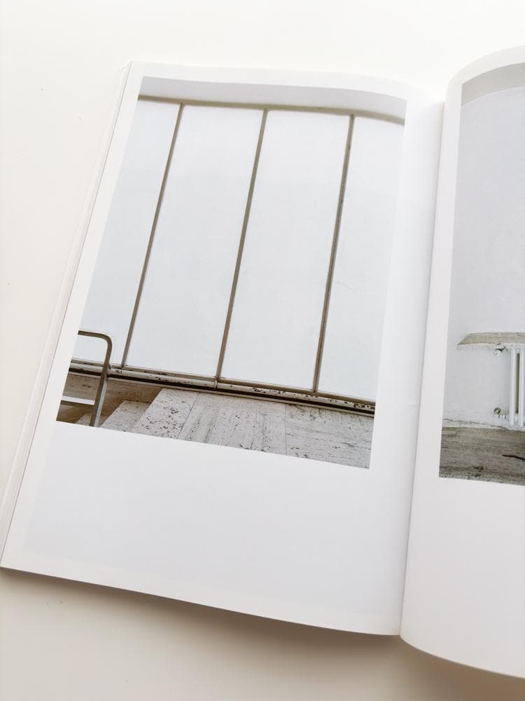 洋書 Mies van der Rohe: Vila Tugendhat Brno