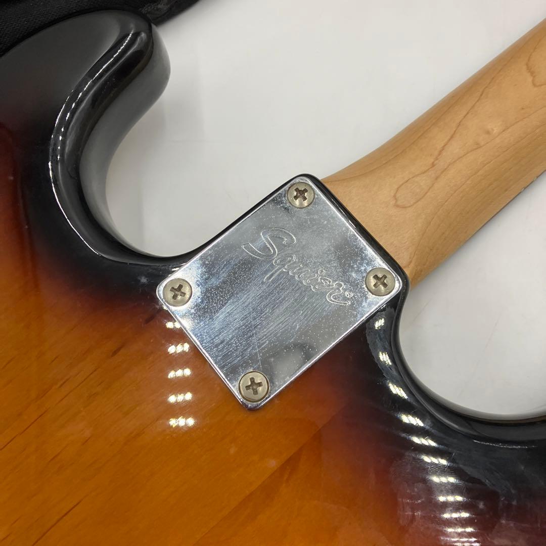 Squier by Fender ストラトキャスター ケース付き　エレキギター