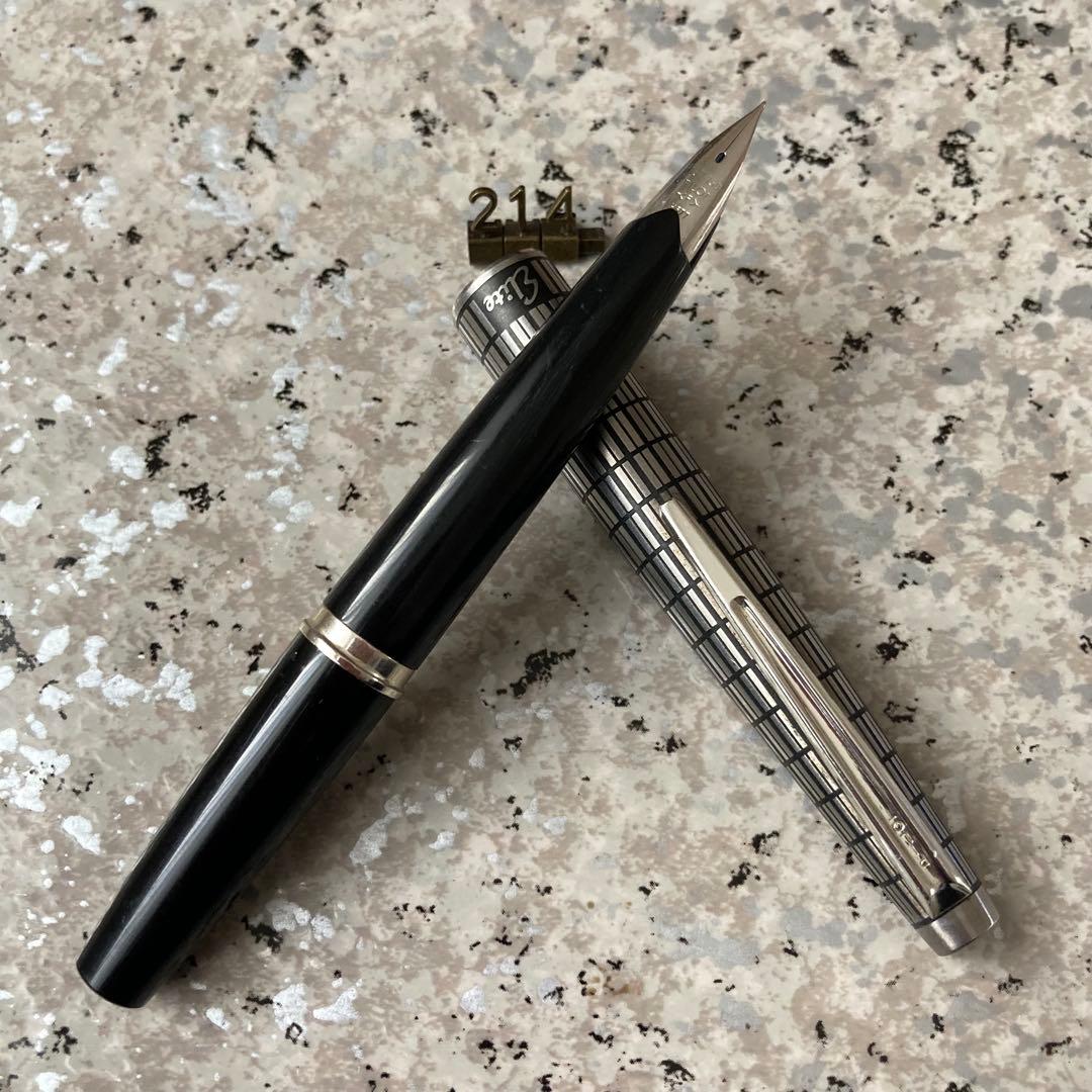 #214 オーバーホール済み 万年筆 PILOT 半格子 Elite 18k