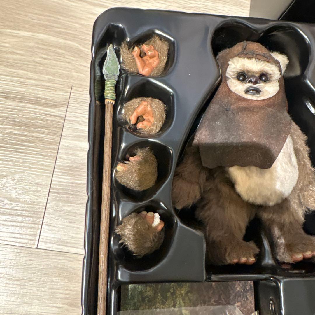 ホットトイズ　STAR WARS Wicket ウィケットフィギュア