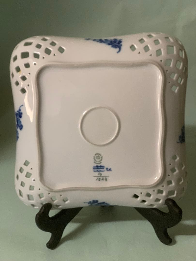 ロイヤルコペンハーゲン　ブルーフラワー透かし彫り四角皿