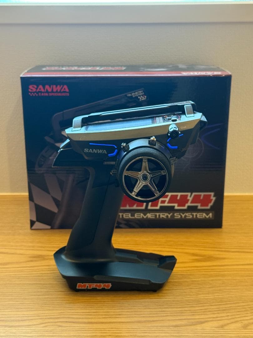 SANWA MT-44【送信機のみ】