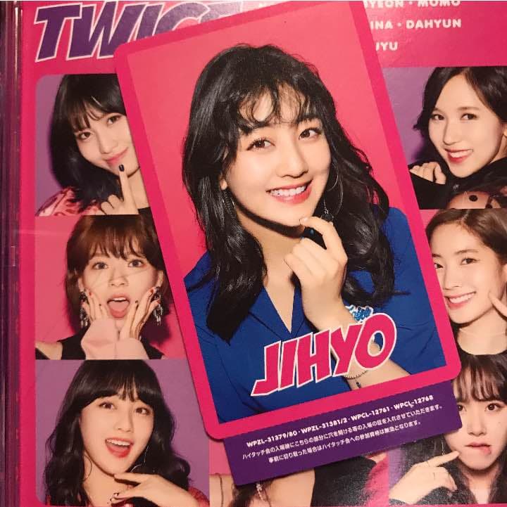TWICEハイタッチ券
