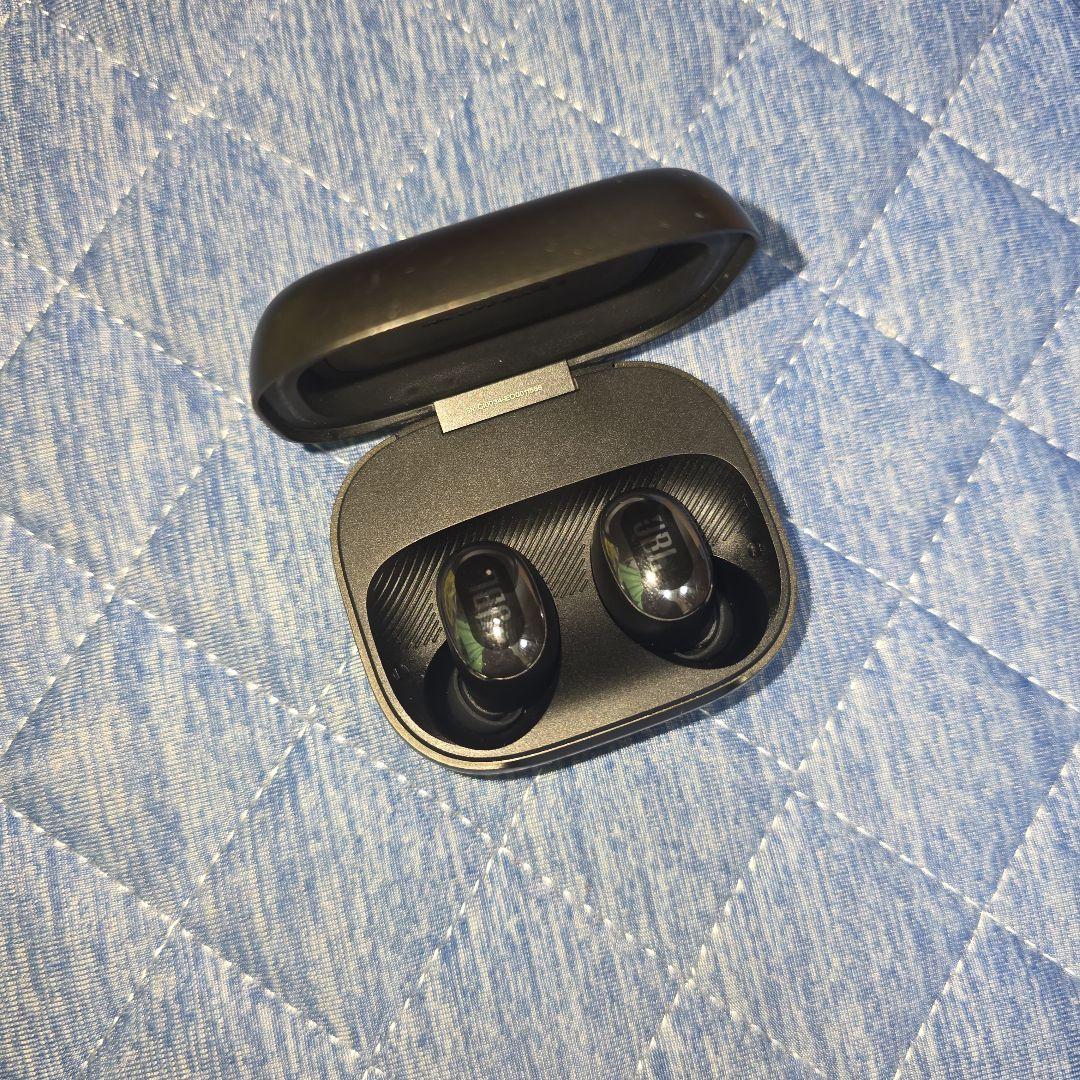 イヤホン JBL LIVE BUDS 3 ブラック
