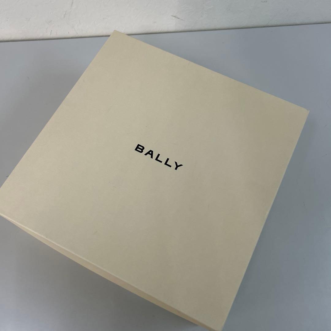 芸術品新品未使用箱付定価30万円の8割引バリーbally蛇革パイソンブーツ黒