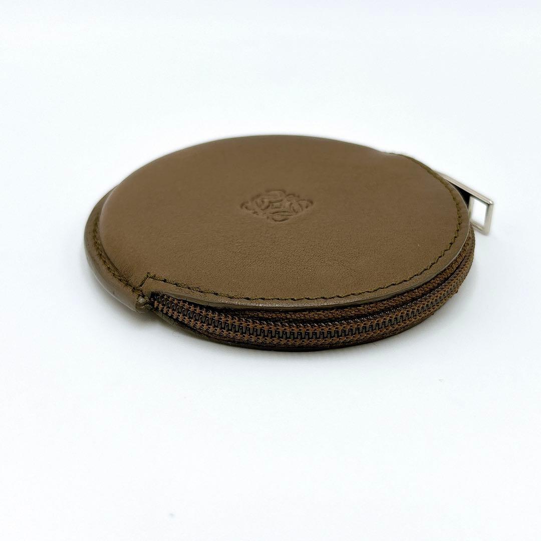 極美品 ＊ LOEWE ロエベ アナグラム レザー 丸型 ケース ブラウン