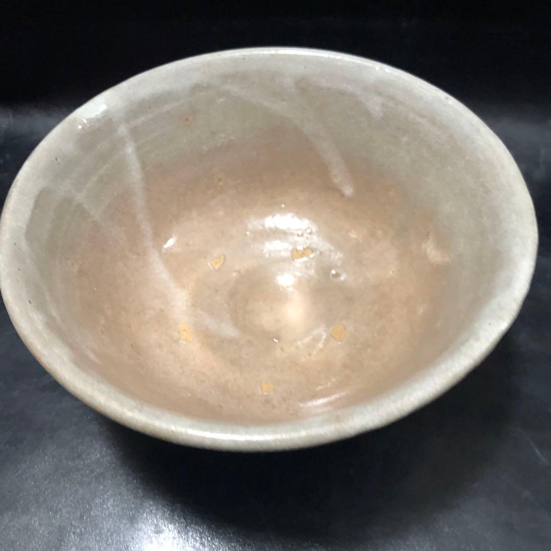 究極の古美術◼️蔵から見事な釉薬が割れたかなり高そうな雰囲気の萩焼が出て来ました。