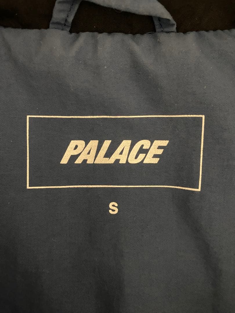 ジャケット・アウター PALACE MOORISH SHELL TOP
