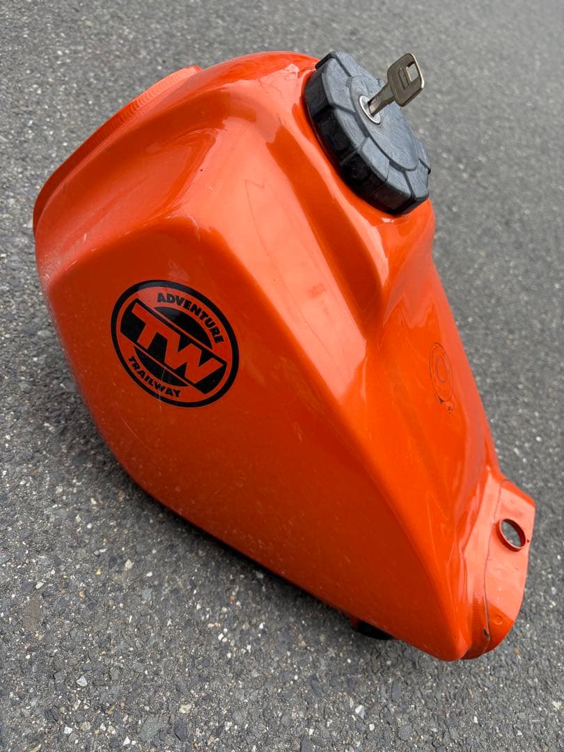 TW タンク