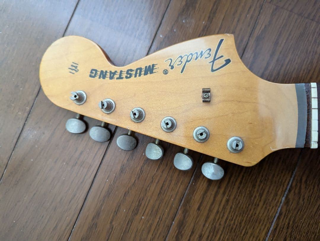Fender Mustang エレキギター クリーム　ジャンク品
