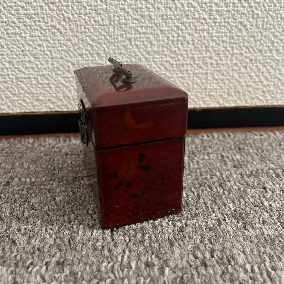 古い 木箱 朱塗り 古美術 古道具 アンティーク オブジェ 香水