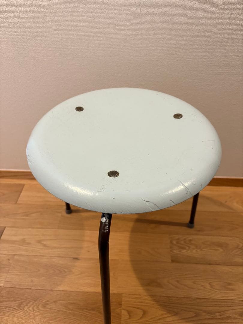 希少　Fritz Hansen(フリッツ ハンセン)社　ドットスツール　3本脚