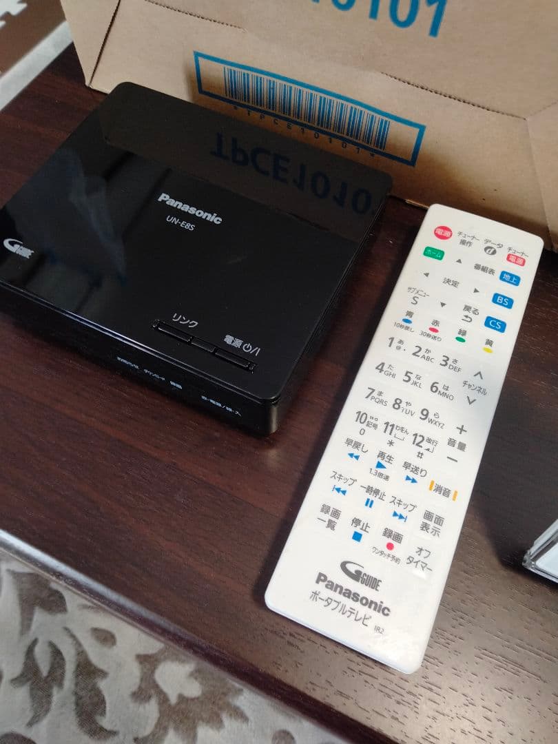 Panasonic ポータブルテレビ UN-10E8-W