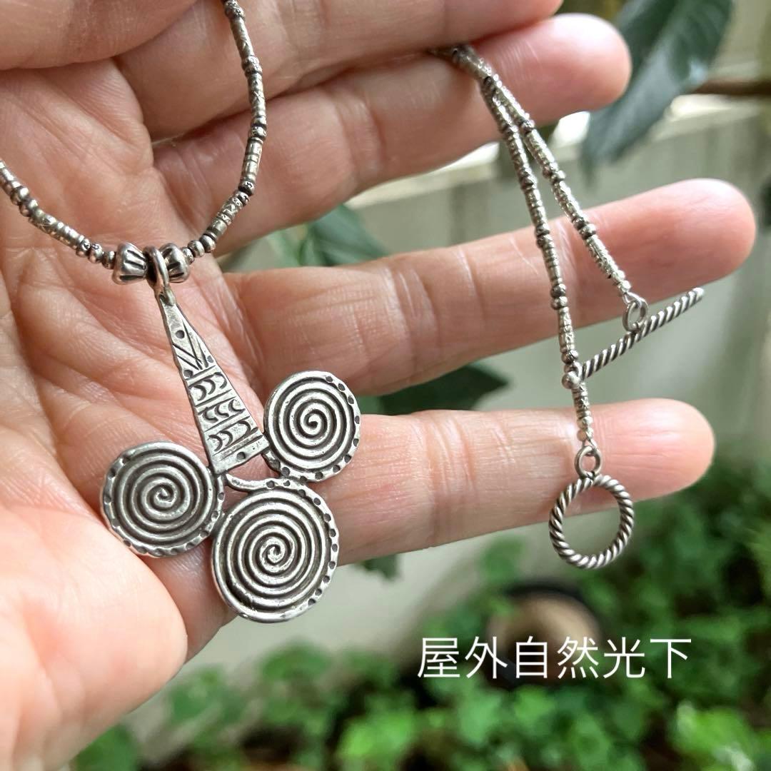 カレンシルバー渦巻チョーカーネックレスとピアス セット
