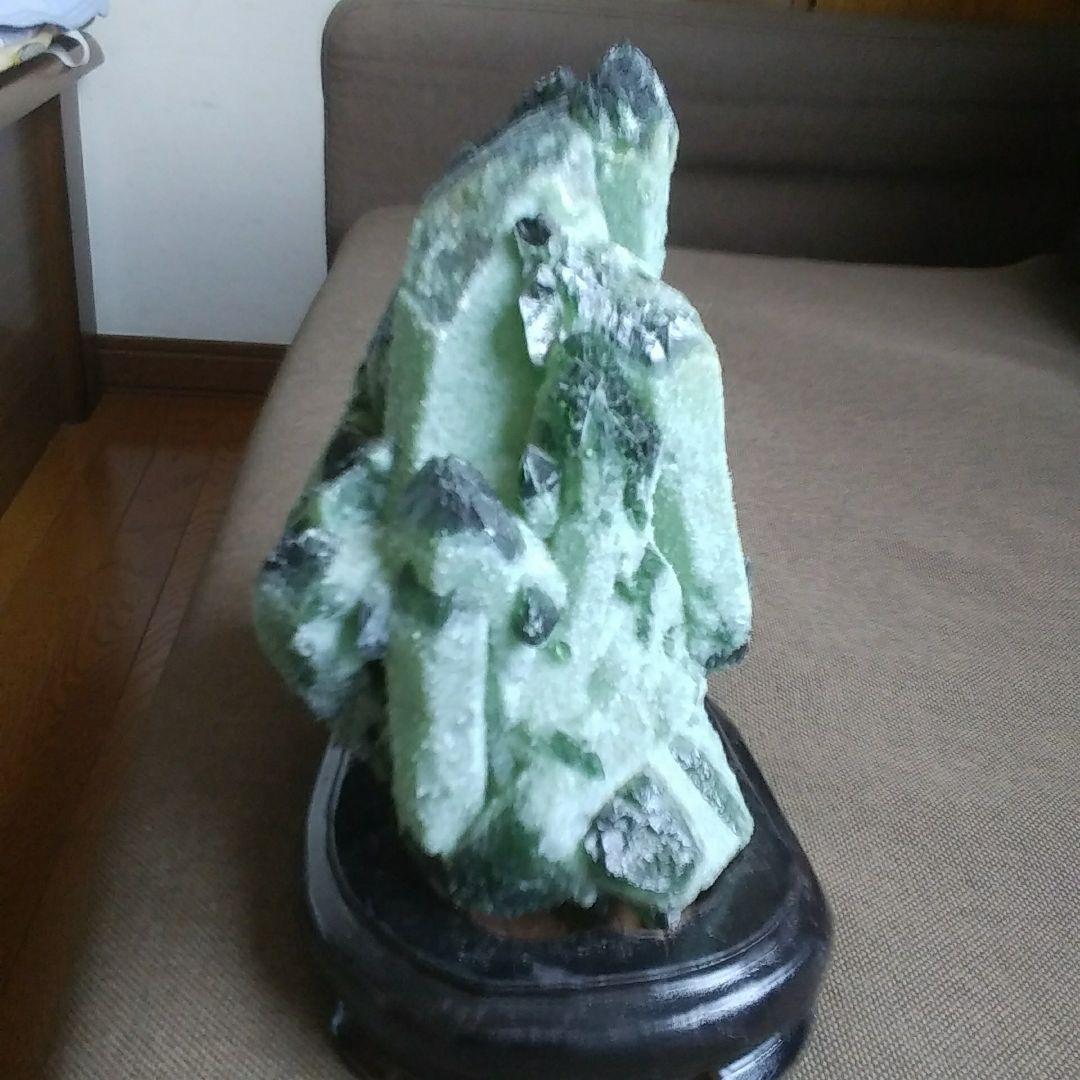 鉱石。