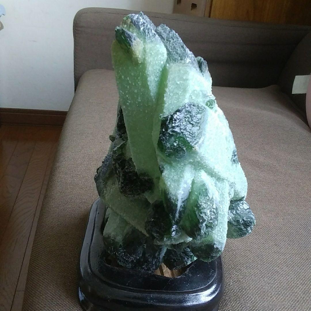 鉱石。