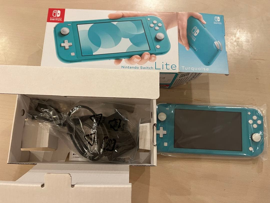 Nintendo Switch Lite ターコイズ　スウィッチライト