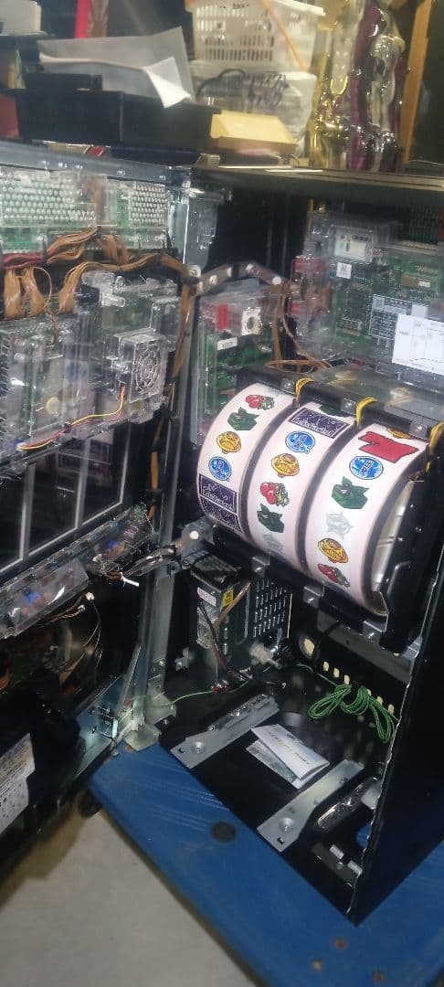 送料込　パチスロ　実機　大都技研　アメリカン番長　HEY 鏡 不要機　鍵付