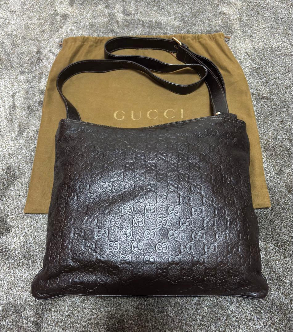 GUCCI ブラウンレザーショルダーバッグ