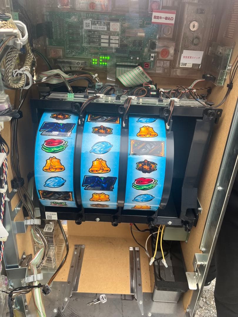 エウレカセブンAO 実機 直接引き取り