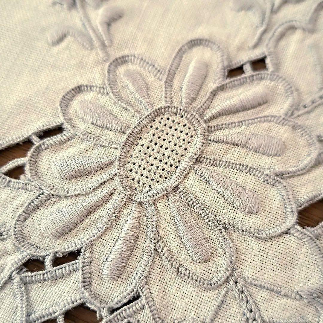 スワトウ 汕頭 刺繍　83×83 テーブルクロス　敷物