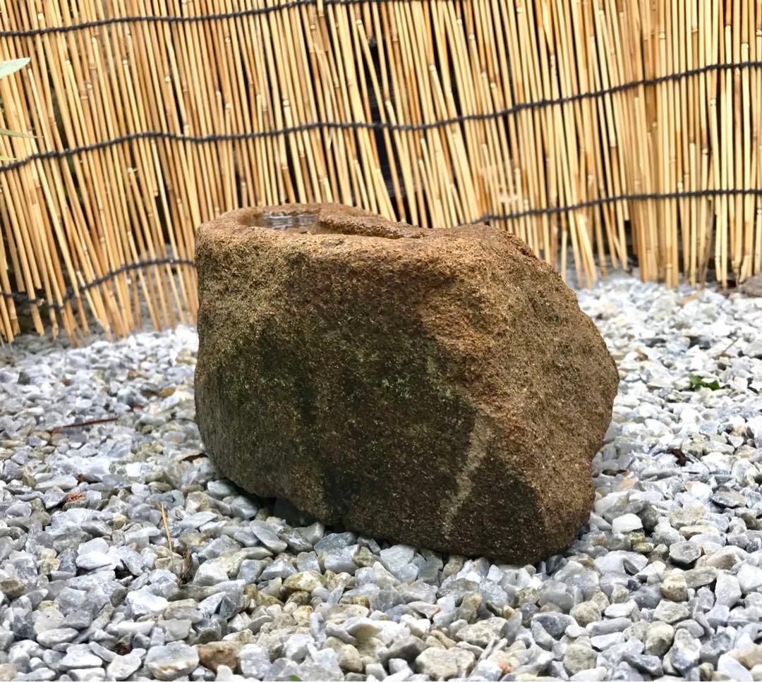 【天然自然石・石鉢・多肉植物鉢・コケ鉢・小品盆栽鉢・寄せ植え鉢・山野草鉢】庭石