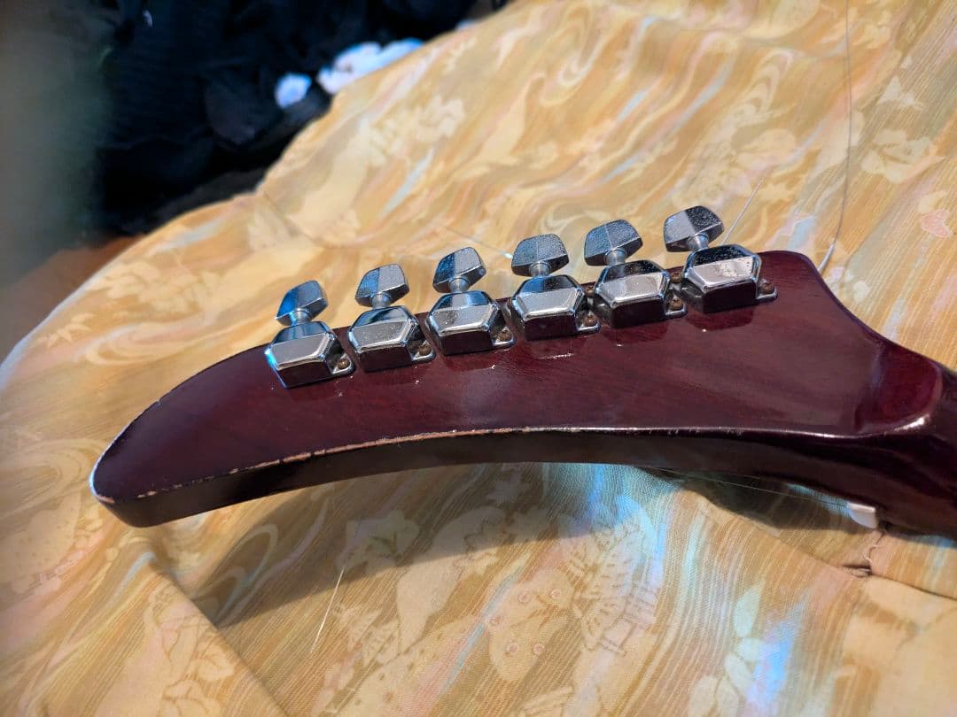 H*e様 HOLLY　エレキギター エクスプローラータイプ 希少品 早いもの勝ち