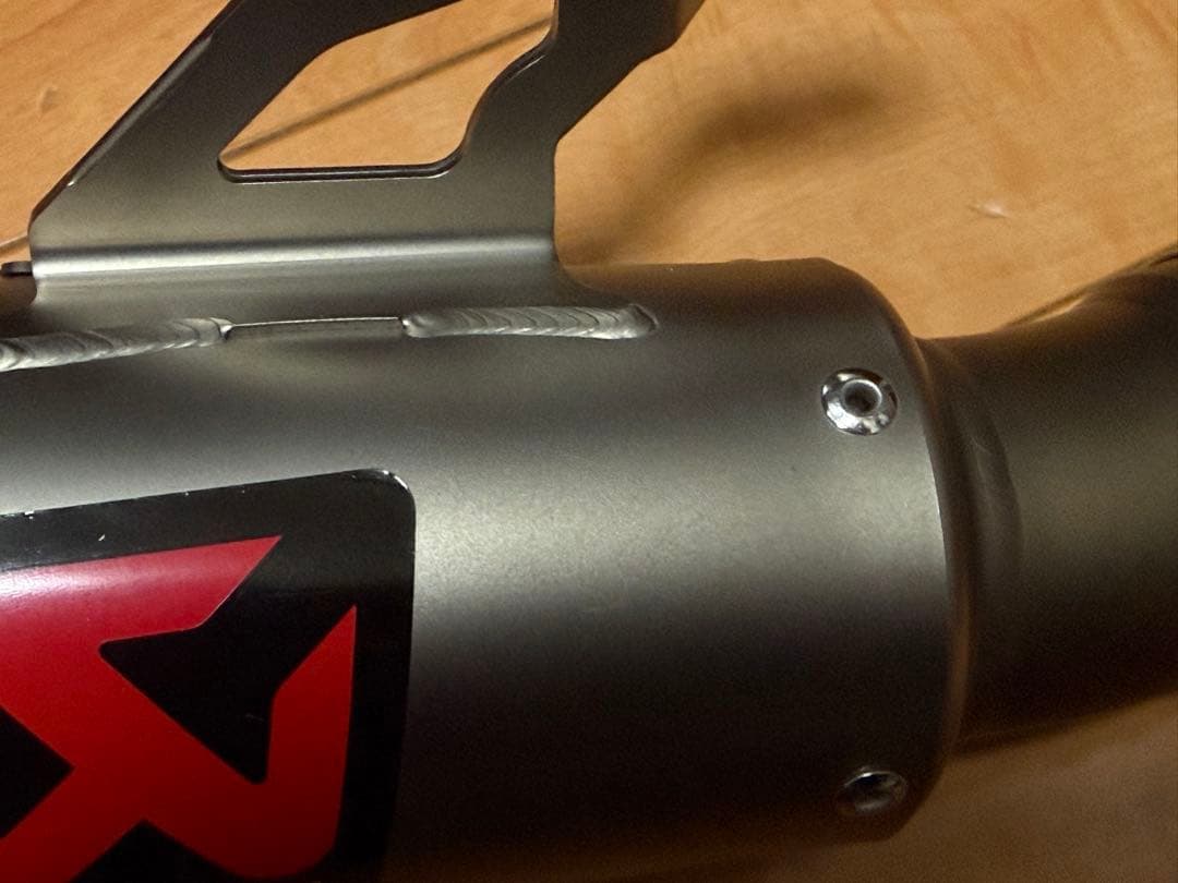 中古BMW 2024年式S1000RR用アクラポビッチ チタンサイレンサー