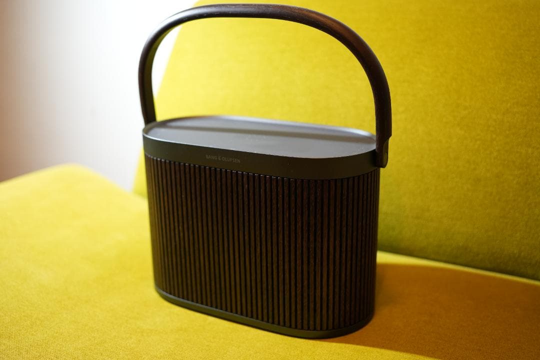 バング & オルフセン Beosound A5 スピーカー ダークオーク