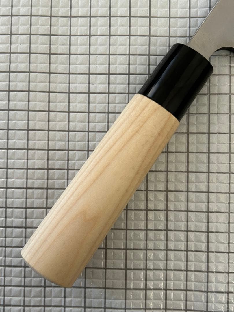 出刃 包丁 150mm 出刃包丁 モリブデンバナジュウム鋼 朴丸柄 ①