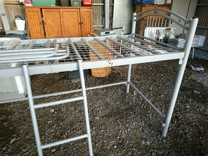 ベッド骨組み