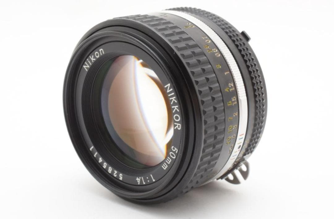 ア*ワ様 【美品】Nikon Ai-s 50mm f/1.4 単焦点 レンズ ニ