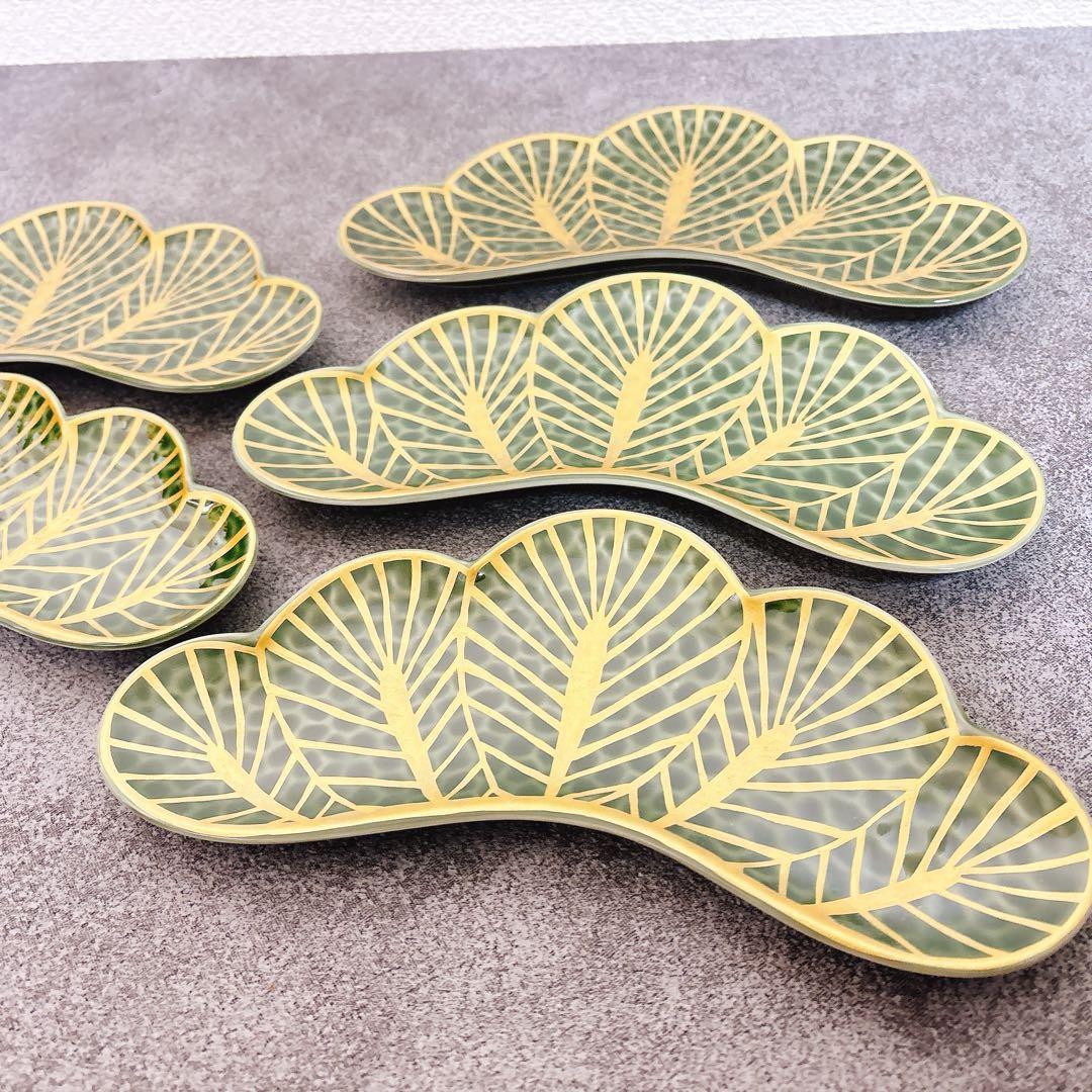 smile☺︎ご依頼品　有田焼　幸楽窯　錦金松葉形前菜皿　茶緑金　5点セット